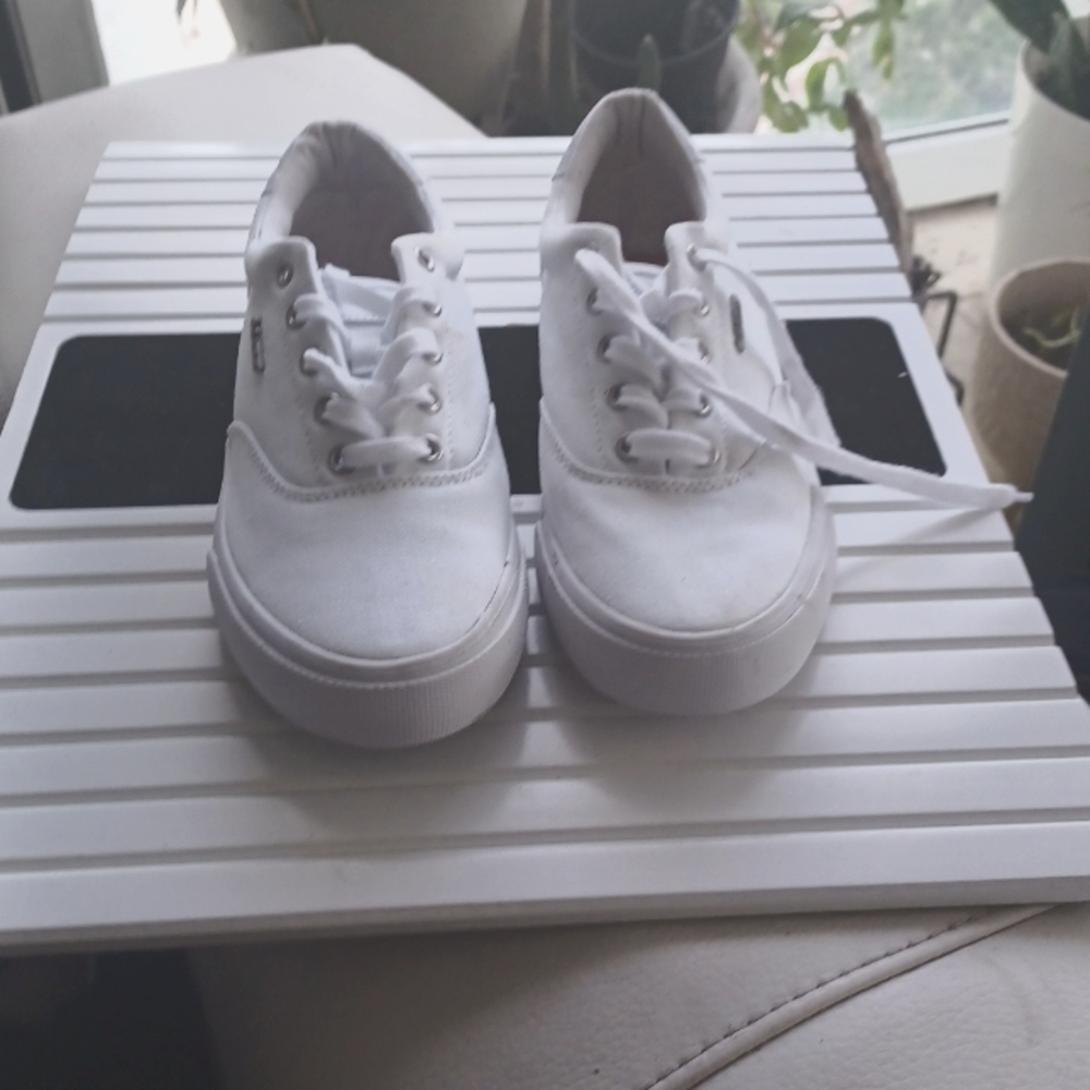 Lugz sneakers